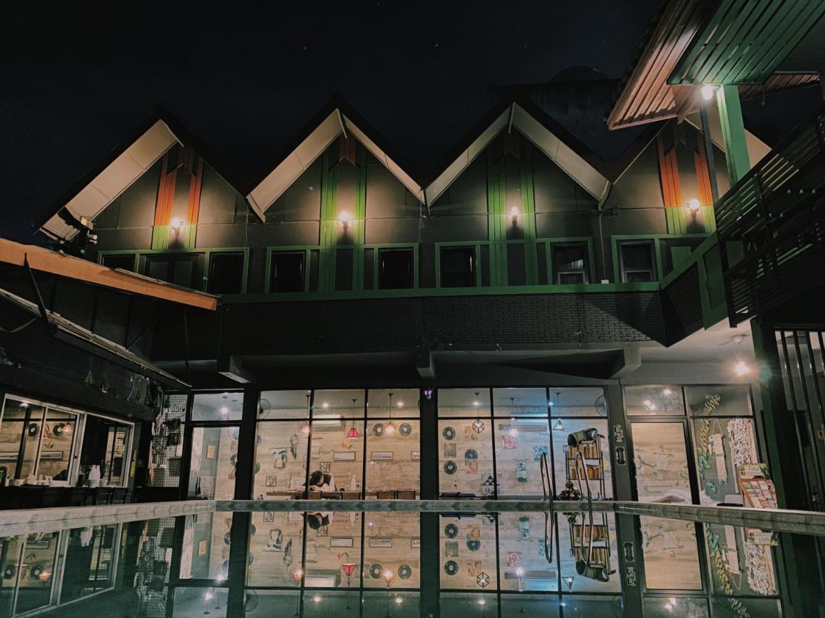 Chiangmai Moli Inn (Adults Only) Chiang Mai Zewnętrze zdjęcie